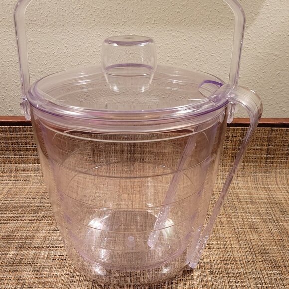 TERVIS Ice Bucket 2.5QT Clear with Tongs and Handle, Made in USA - Picture 1 of 12